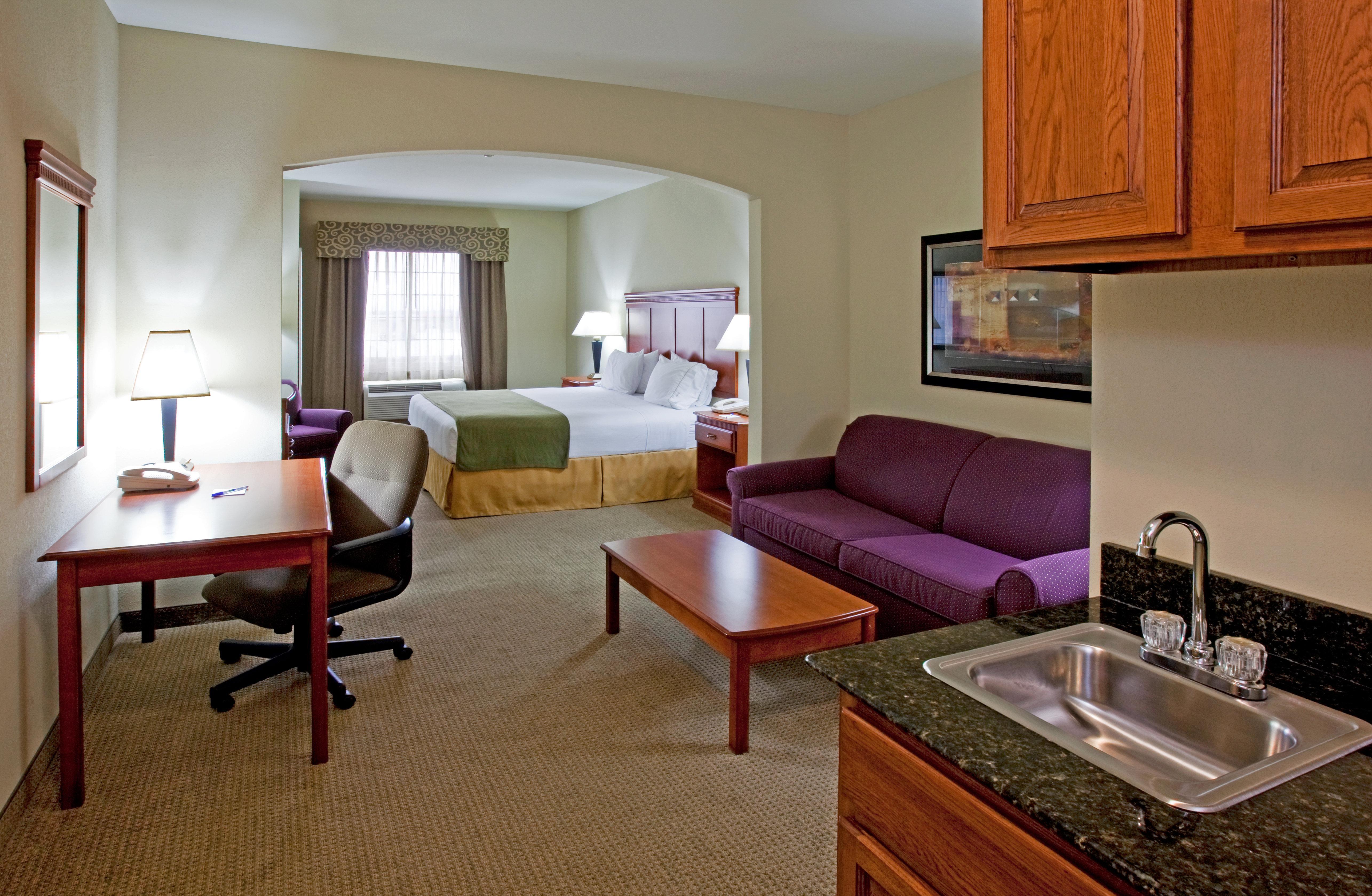 Holiday Inn Express Hotel And Suites Ada, An Ihg Hotel Pokój zdjęcie
